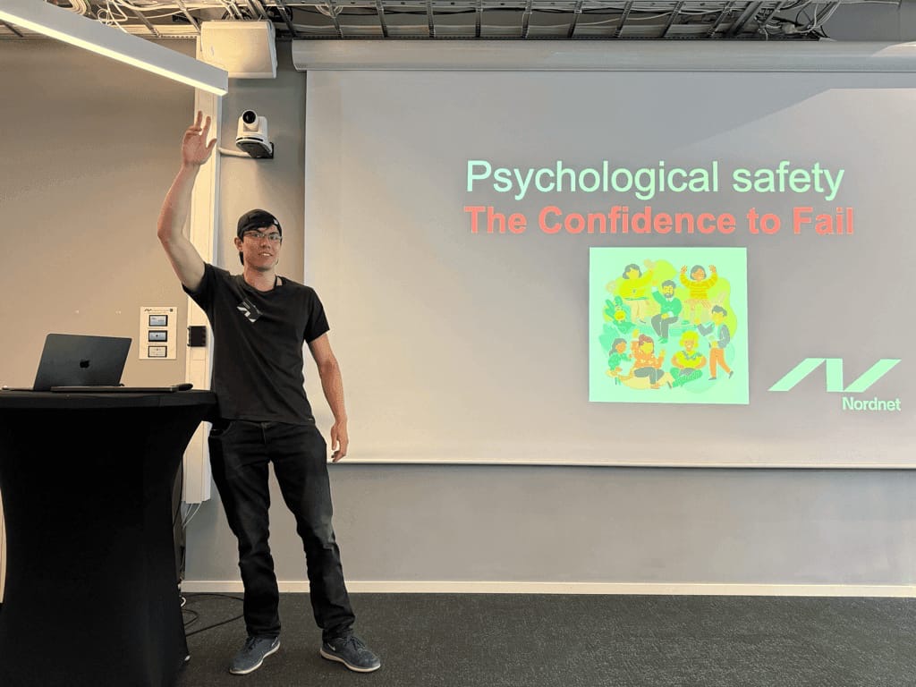 Jonas Hulthén presenting Psychological Safety, The Confidence to Fail, at Nordnet